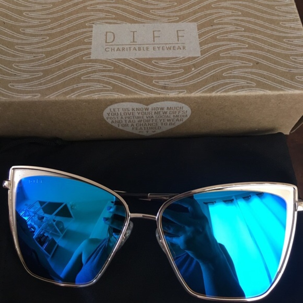 DIFF Becky Blue